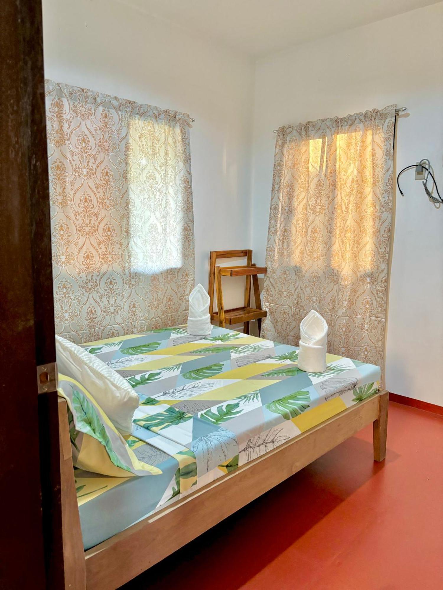 Luzville Transient House - Port Barton Itaytay 外观 照片